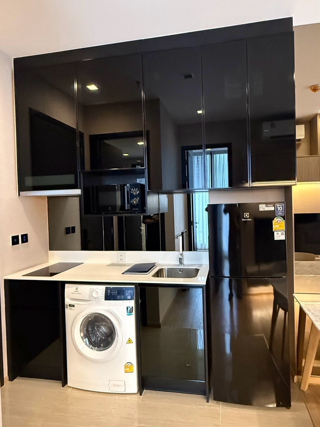 ให้เช่าคอนโดอารีย์ติดถนนใหญ่ Noble Around Ari ใกล้BTSอารีย์ ห้องใหม่ 1Bedplus 44Sqm ห้องมุม DoubleConner มี2เตียง วิวหน้าตึกPreal เฟอร์ครบ Fully Furnished เครื่องใช้ไฟฟ้าครบ SmartHome  ห้องใหม่แกะกล่อง ไม่เคยมีคนอยู่ พร้อมเข้าอยู่ได้เลย ค่าเช่า37,000บาท – รูปที่ 4