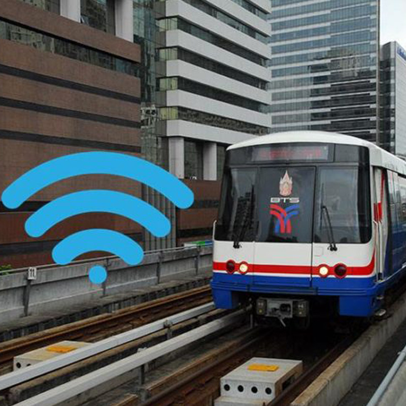รถไฟฟ้าบีทีเอส มอบของขวัญปีใหม่คนกรุงเปิดบริการฟรีอินเตอร์เน็ต 30 สถานี รถไฟฟ้าบีทีเอส มอบของขวัญปีใหม่คนกรุงเปิดบริการฟรีอินเตอร์เน็ต 30 สถานี