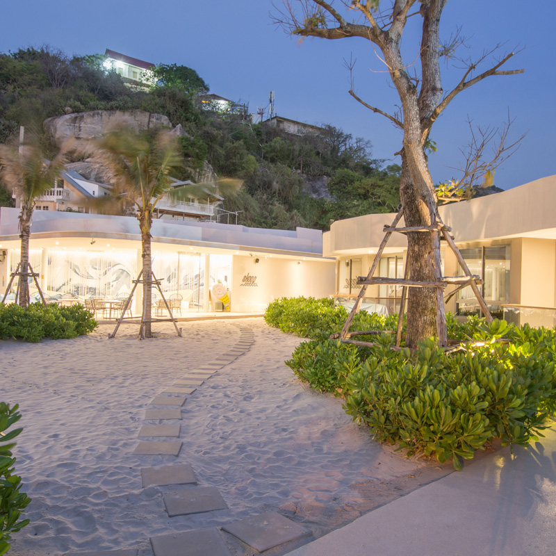 Veranda Residence HuaHin วีรันดา เรสซิเดนซ์ หัวหิน หนึ่งในสุดยอด ที่พักตากอากาศ ผสานธรรมชาติของชายหาดและเนินเขา ให้คุณได้ใช้ชีวิตเบาๆในบรรยากาศสุดโรแมนติก Veranda Residence HuaHin วีรันดา เรสซิเดนซ์ หัวหิน หนึ่งในสุดยอด ที่พักตากอากาศ ผสานธรรมชาติของชายหาดและเนินเขา ให้คุณได้ใช้ชีวิตเบาๆในบรรยากาศสุดโรแมนติก
