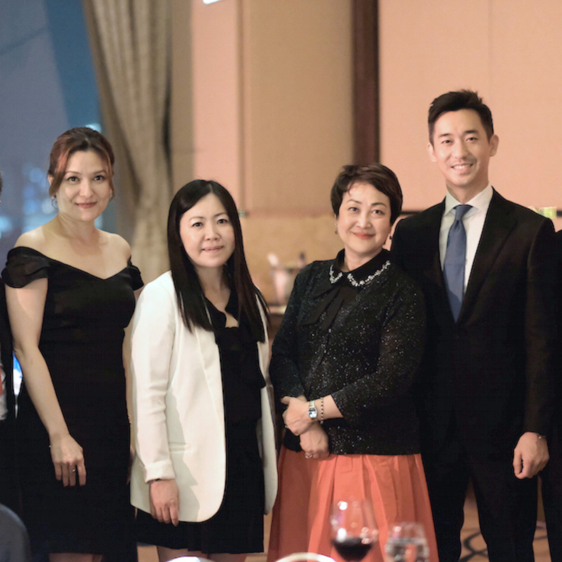 คันทรี่ กรุ๊ป ตอกย้ำความสำเร็จ โฟร์ซีซั่นส์ ไพรเวท เรสซิเด้นซ์ กรุงเทพ กวาดยอดขาย 380 ล้านบาทในฮ่องกง คันทรี่ กรุ๊ป ตอกย้ำความสำเร็จ โฟร์ซีซั่นส์ ไพรเวท เรสซิเด้นซ์ กรุงเทพ กวาดยอดขาย 380 ล้านบาทในฮ่องกง
