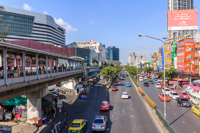 ลาดพร้าวตอนต้น ห้าแยกลาดพร้าว เซ็นทรัลลาดพร้าว โชคชัยร่วมมิตร ลาดพร้าวตอนต้น ห้าแยกลาดพร้าว เซ็นทรัลลาดพร้าว โชคชัยร่วมมิตร