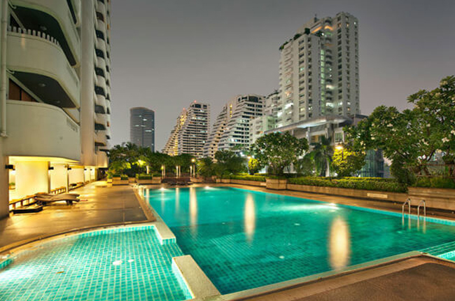 เซ็นเตอร์พอยท์เรสซิเด้นท์ พร้อมพงษ์