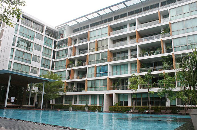Ficus Lane Sukhumvit 44/1