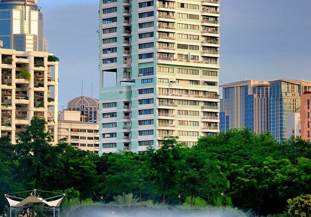 Lake Green