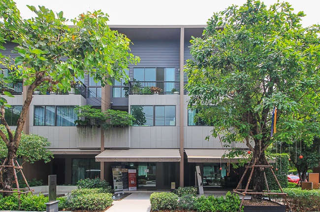 บ้านกลางเมือง ลาดพร้าว - เสรีไทย