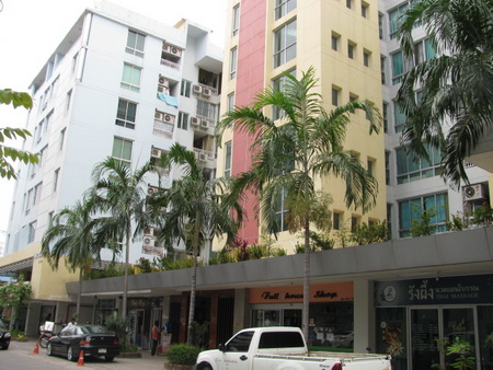 Ratchada City 18 Ratchada City 18