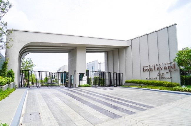บางกอก บูเลอวาร์ด ซิกเนเจอร์ สาทร - ปิ่นเกล้า บางกอก บูเลอวาร์ด ซิกเนเจอร์ สาทร - ปิ่นเกล้า