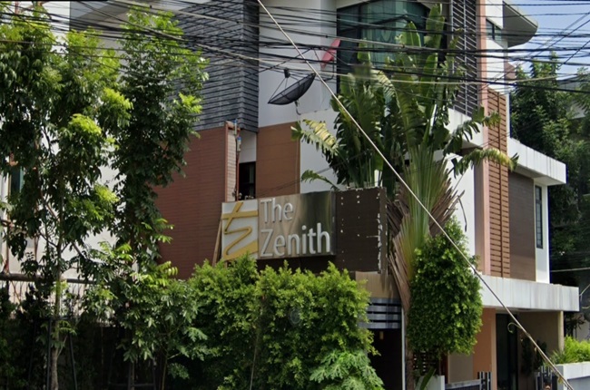 เดอะ ซีนีธ