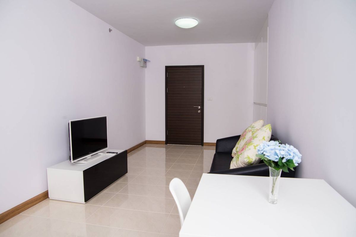 (Sale with tenants) Condo Supalai Park Ekkamai Thonglor on Phetchaburi Road. (Sale with tenants) Condo Supalai Park Ekkamai Thonglor on Phetchaburi Road.