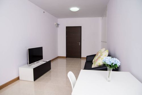 Condo Supalai Park Ekkamai Thonglor ริมถนนเพชรบุรี