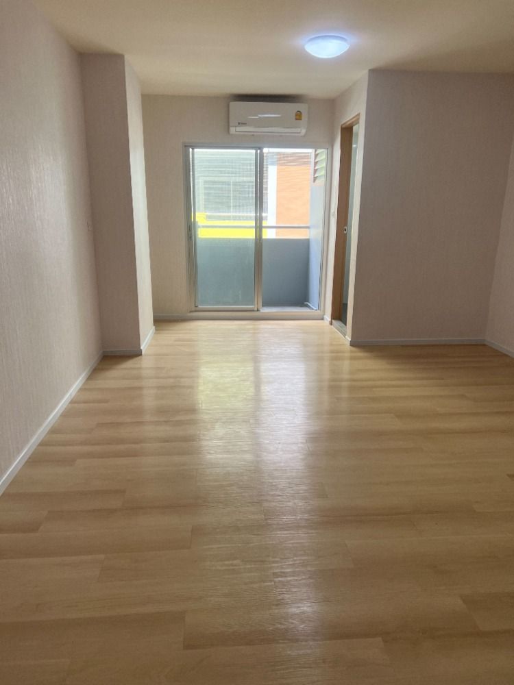 Condo for sale next to MRT-Lak Song, Bangkae City Condo project (Bangkae City Condo), only 200 meters.