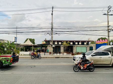 ขาย ที่ดิน ติดถนนใหญ่ มีนบุรี ถนนหทัยราษฎร์ เยื้องซอย 3 เนื้อที่ 1 ไร่ 1 งาน 72 ตร.วา ใกล้รถไฟฟ้า – รูปที่ 3