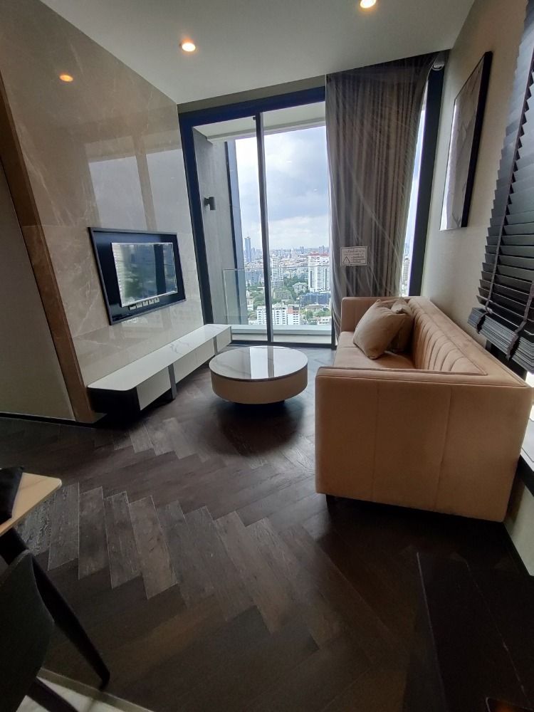 Condo the esse Sukhumvit 36 for rent Condo the esse Sukhumvit 36 for rent