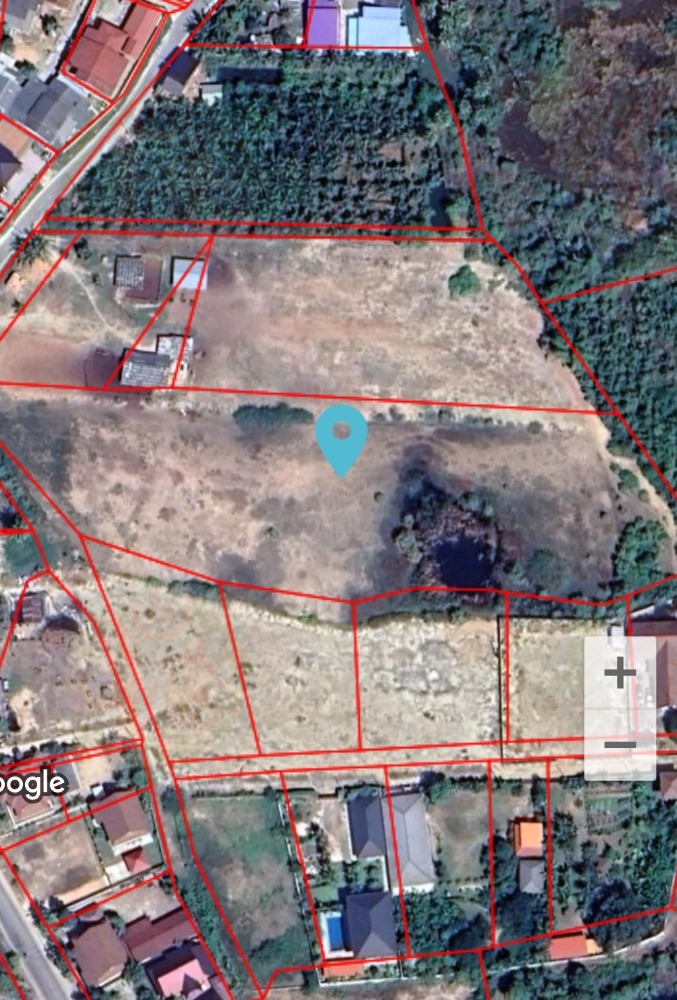 This price is hard to find, Cha-am land 2 million per rai, 4 km from the sea. This price is hard to find, Cha-am land 2 million per rai, 4 km from the sea.
