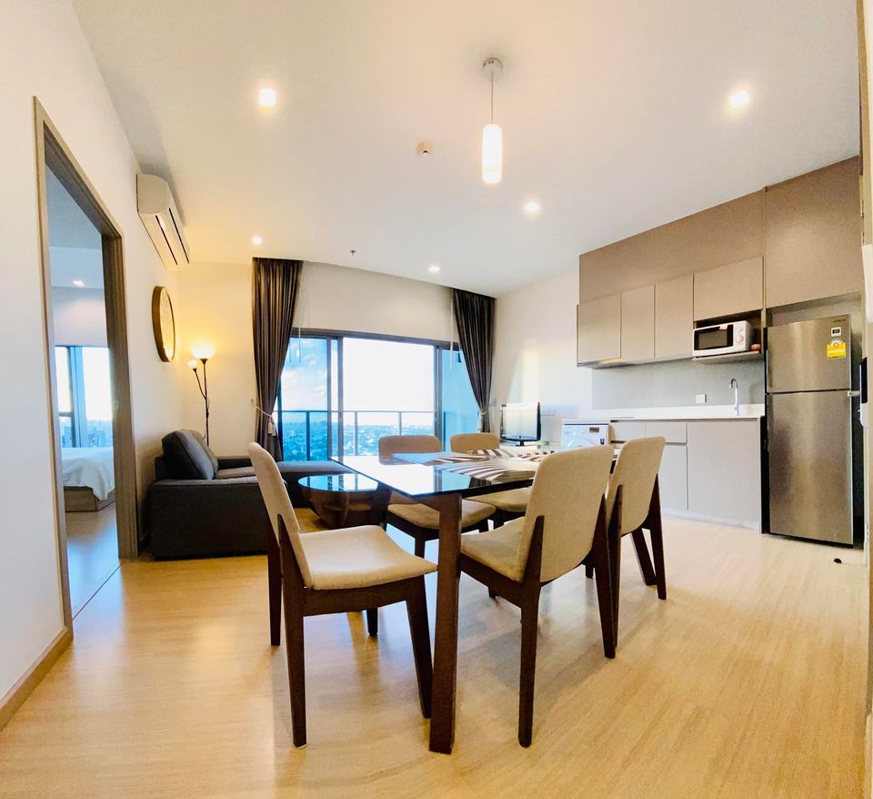 ขายและให้เช่า Whizdom Connect 3 Beds 2 Baths