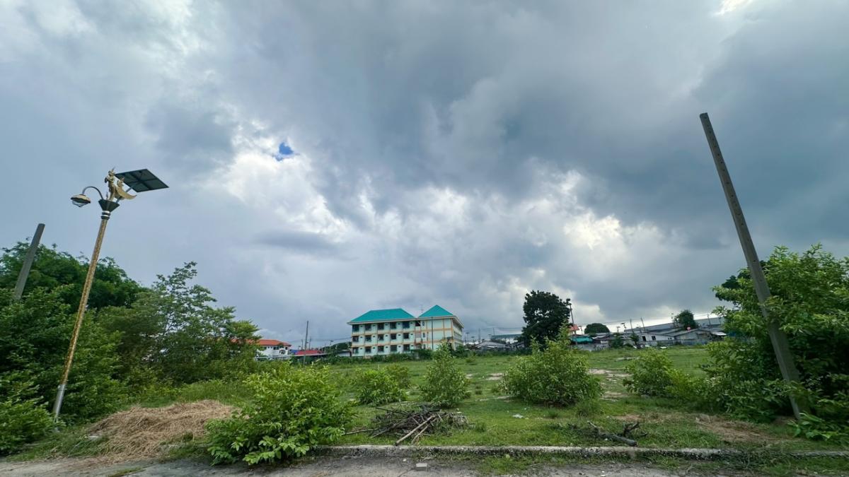 ขายที่ดินหมู่บ้านกรีนเลค บางนา-ตราด กม.13 | 217 ตร.วา แปลงสวย สี่เหลี่ยมผืนผ้า | ราคาถูกกว่าประเมิน | ใกล้สนามบินสุวรรณภูมิ (TFP-60001) – รูปที่ 2