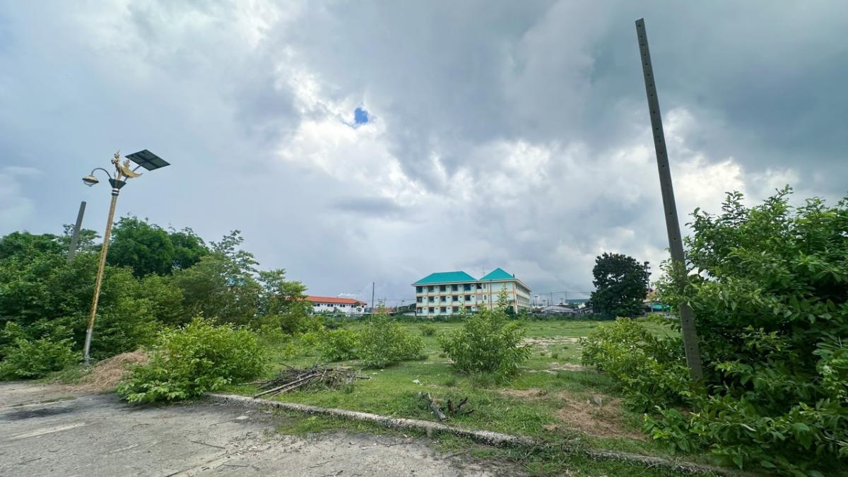ขายที่ดินหมู่บ้านกรีนเลค บางนา-ตราด กม.13 | 217 ตร.วา แปลงสวย สี่เหลี่ยมผืนผ้า | ราคาถูกกว่าประเมิน | ใกล้สนามบินสุวรรณภูมิ (TFP-60001) – รูปที่ 3