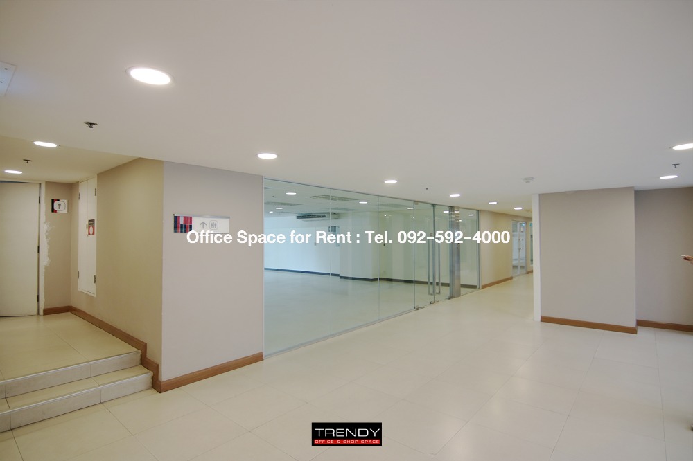 (TD-1001) The Trendy Office for rent, office size 256.8 sq.m., 10th floor, Sukhumvit 13, near BTS Nana. (TD-1001) The Trendy Office for rent, office size 256.8 sq.m., 10th floor, Sukhumvit 13, near BTS Nana.