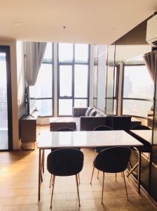 for rent Q chidlom 1 bed Duplex 🌈 Special deal !!