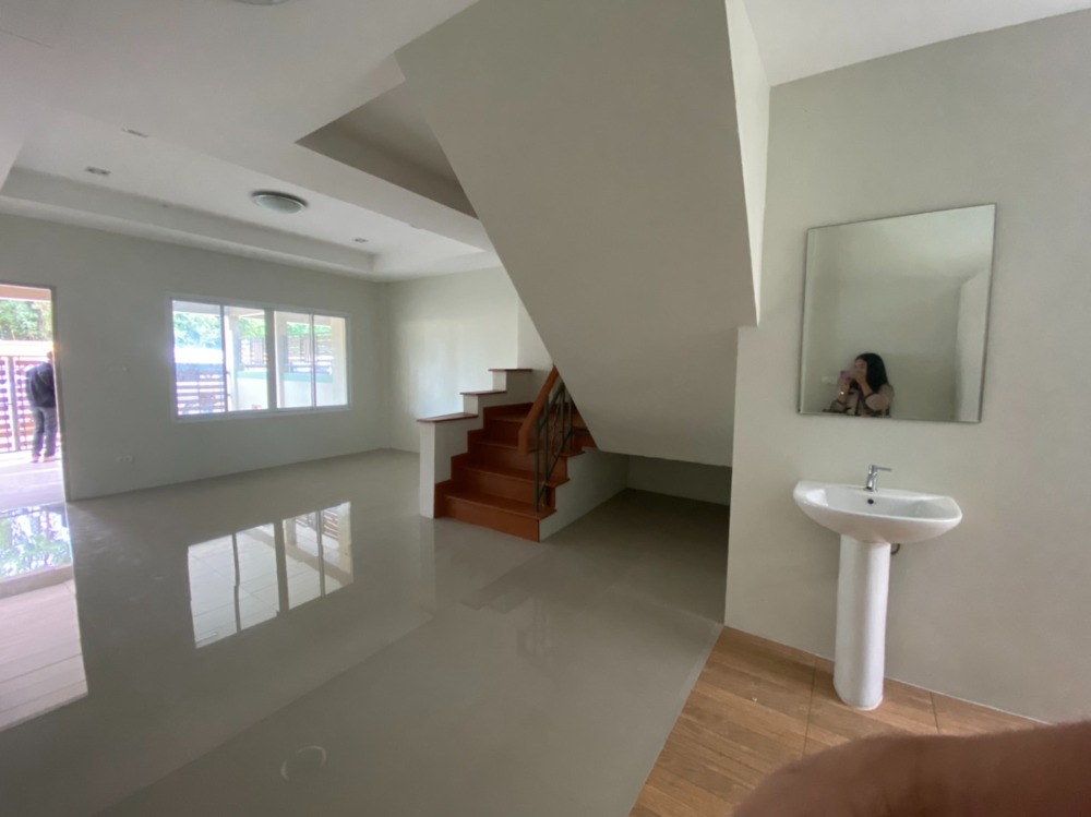 ขายทาวน์โฮมโครงการ พลาบีช ทาวน์ (Pla Beach Town) 2 ชั้น  2 ห้องนอน ใกล้ทะเลระยอง ราคาเพียง 2.09 ล้านบาท – รูปที่ 4
