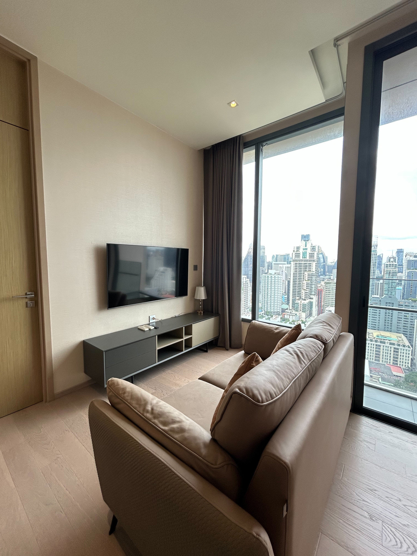 🌿The Esse Asoke🌿 ห้องเฟอร์ครบ ตกแต่งสวย 🛏 1 ห้องนอน 46 ตร.ม. Price negotiable!!! - Close to BTS Asoke – รูปที่ 2