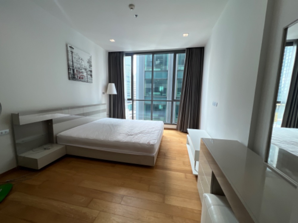 for rent Hyde 13 1 bed special deal !! nice room ❤️🌈