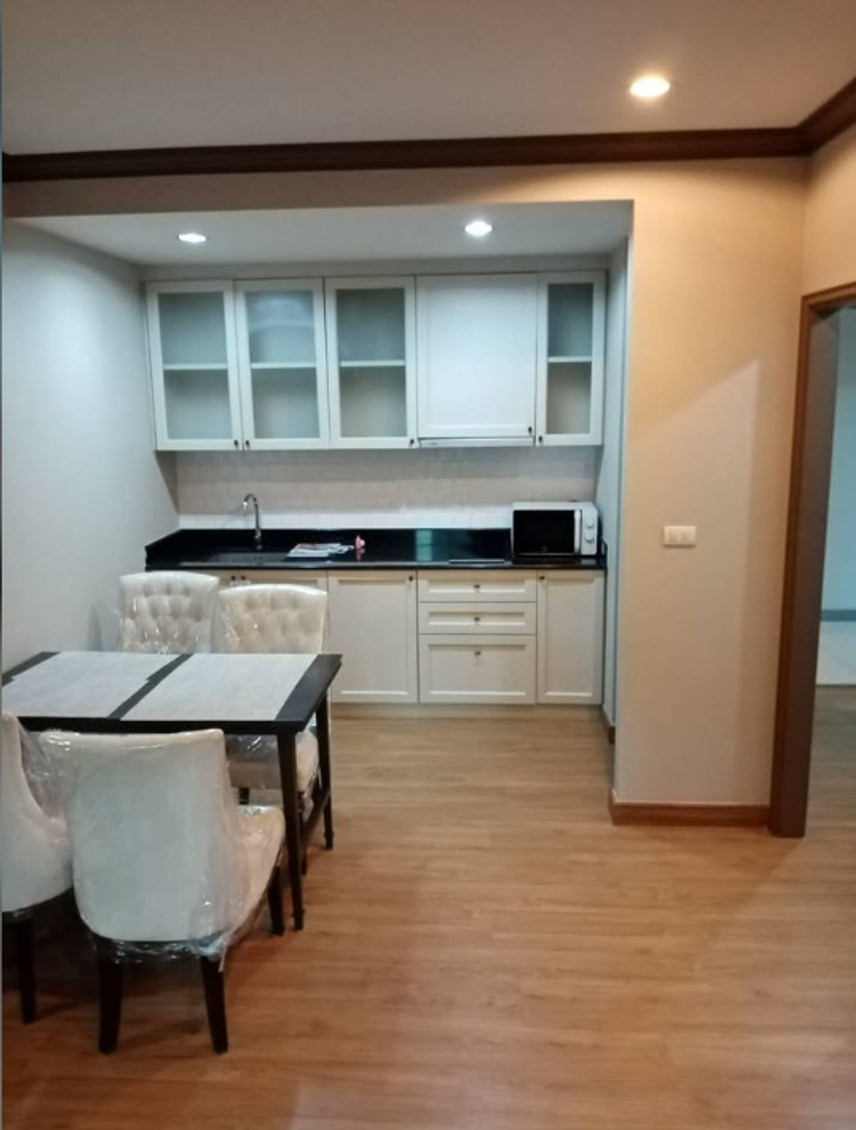 *Eng 中 日 Please add LINE ID @806qphgn o8415o5483 Rent &amp; Sell 12 MB The Reserve Kasemsan
