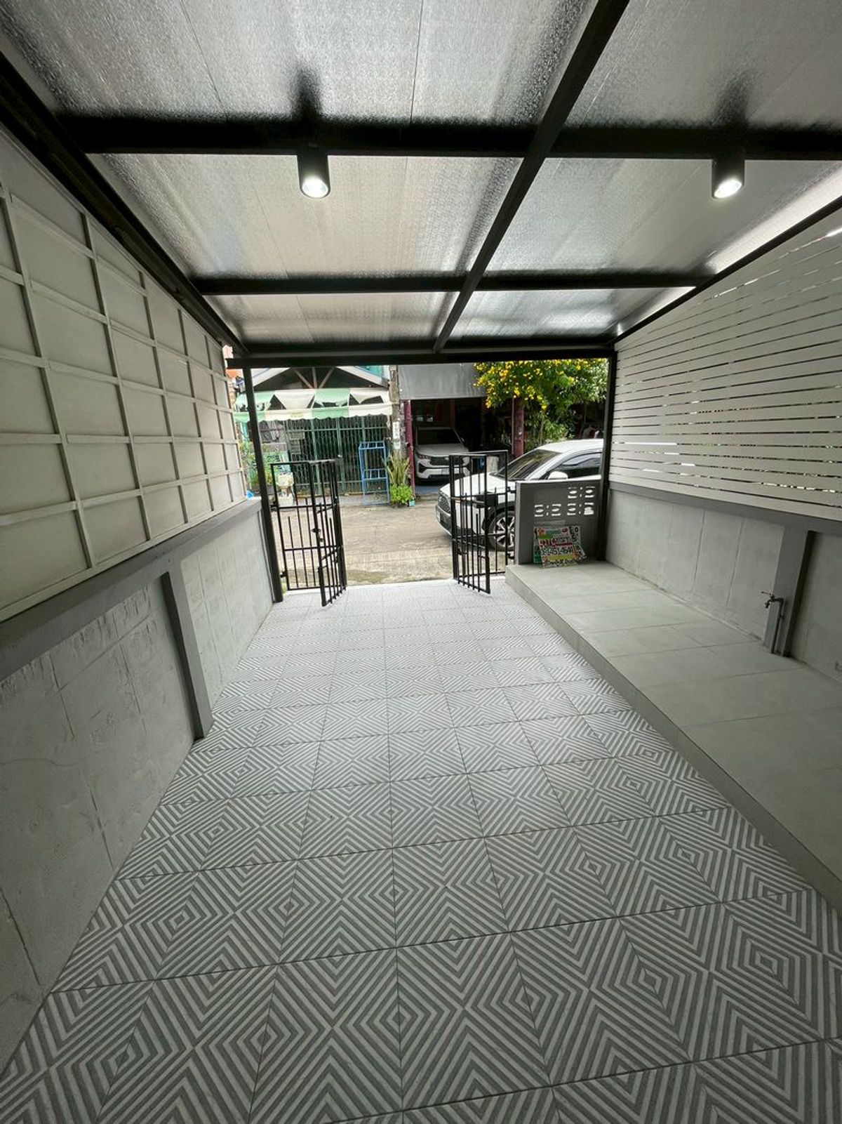 ขายถูกมาก ทาวน์เฮาส์ 2 ชั้น 17 ตรว. หมู่บ้านศรีประจักษ์ 2 ซ.รามคำแหง 156  บ้านมี 2 ห้องนอน 2 ห้องน้ำ – รูปที่ 3