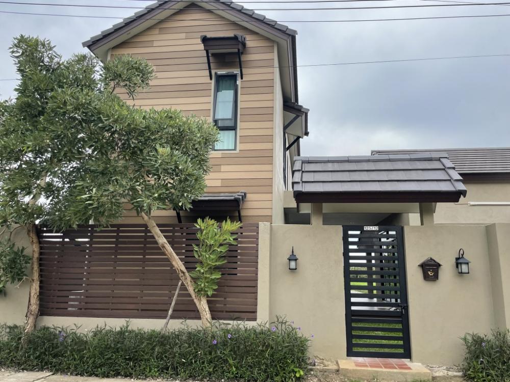 ขายพร้อมผู้เช่าบ้านริมน้ำ# poolvilla สารภี #พบความสุข สงบ สมดุล ริมสายน้ำ ส่วนตัวเชียงใหม่ใกล้นานาชาติคริสเตียนไทยเยอรมัน 900 ม 15 กม.ถึงสนามบินและห้างสรรพสินค้าบรรยากาศรีสอร์ท4 นอน5 น้ำ2 จอด เนื้อที่100 ตรว 300 ตรมราคาขาย 9.9 ล้านบาท รับส่วนลดทันที 5 แสน – รูปที่ 2