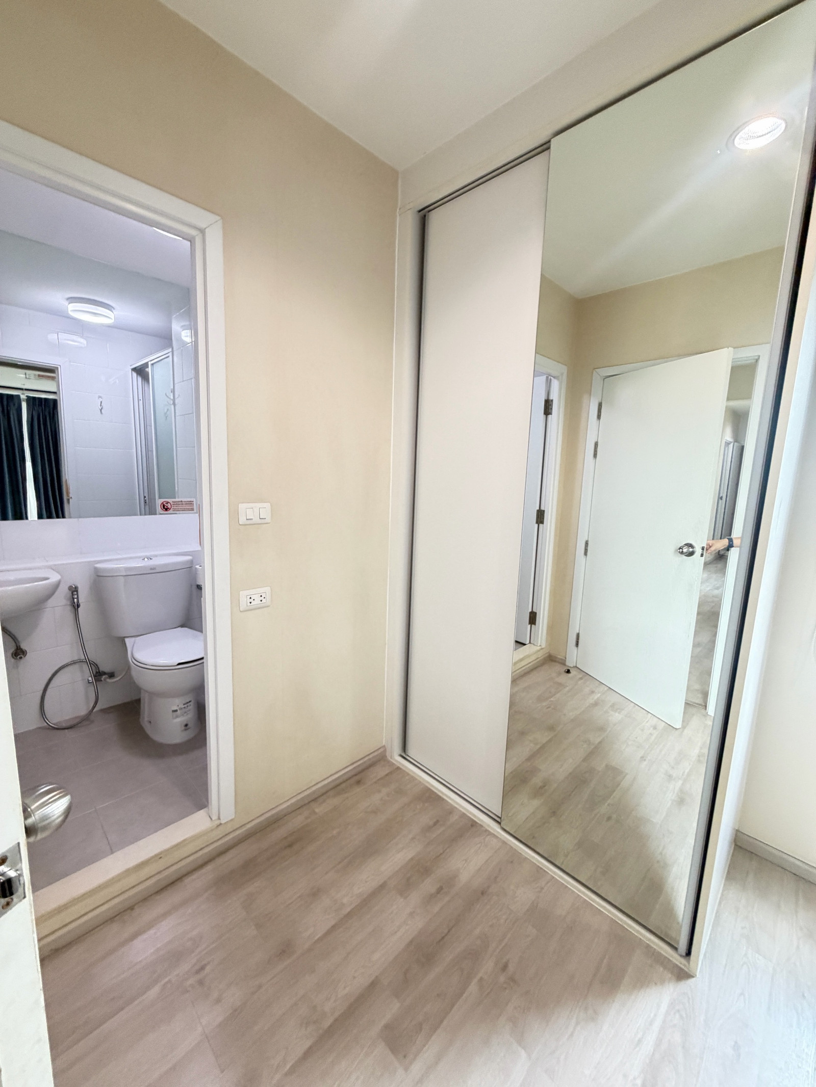For rent Plum Central Phase 2 Floor 30 (2 bedrooms) 15,000 baht/month – รูปที่ 3