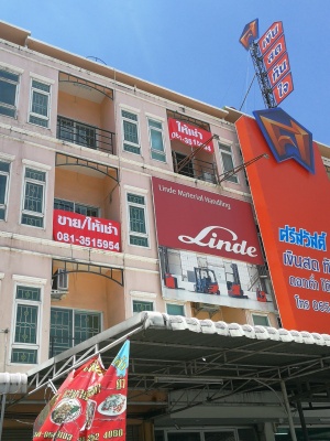 Commercial building for sale, commercial building for sale, 4 floors, 24 sq m., next to Pinthong Industrial Estate 2, Chonburi, shophouse Pinthong 2, 156 sq m., 24 sq m.