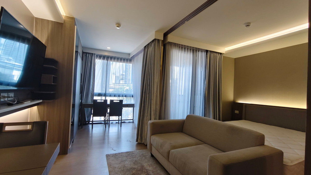 (6 month - 1 Year) URBITIA THONGLO Sukhumvit 36 Condo for Rent BTS Thonglo walk 5 minutes (6 month - 1 Year) URBITIA THONGLO Sukhumvit 36 Condo for Rent BTS Thonglo walk 5 minutes
