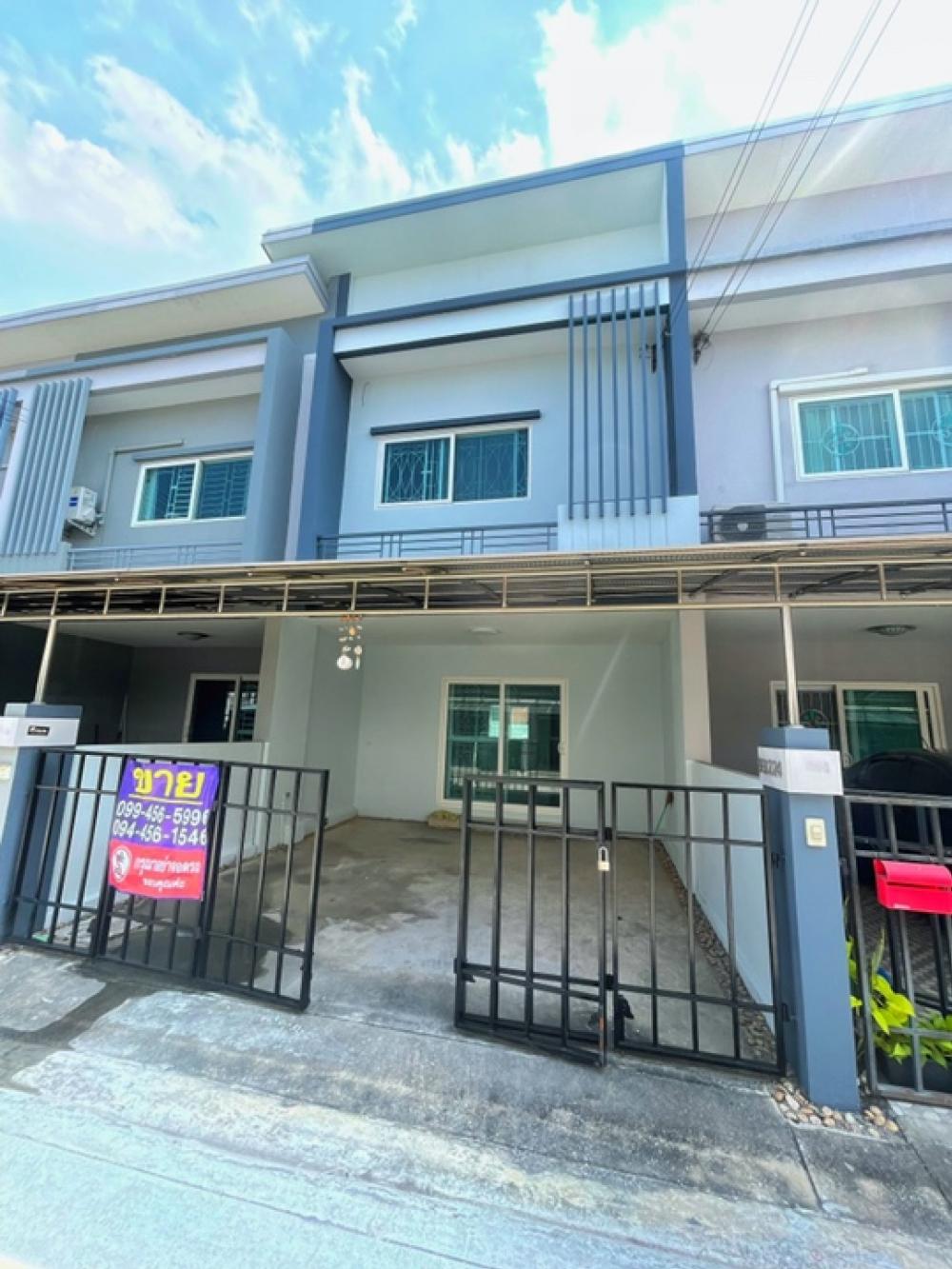 ‼️ขายทาวเฮาส์ 2 ชั้น ปากเกร็ด แจ้งวัฒนะ ใกล้เมืองทองธานี‼️(ขายพร้อมผู้เช่านะคะ รับ 11,000 / เดือน)