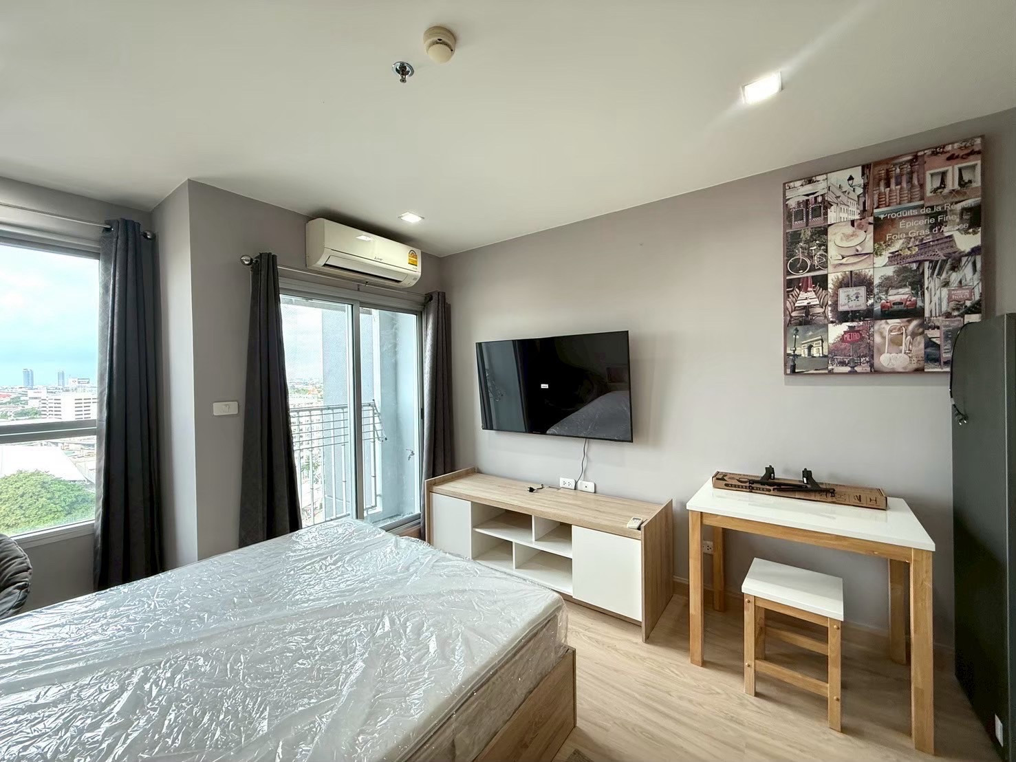 For rent‼ ️ Casa Condo @MRT, Bang Yai Intersection, Floor 30‼ ️ Size 21 sq.m. The room has a washing machine. For rent‼ ️ Casa Condo @MRT, Bang Yai Intersection, Floor 30‼ ️ Size 21 sq.m. The room has a washing machine.