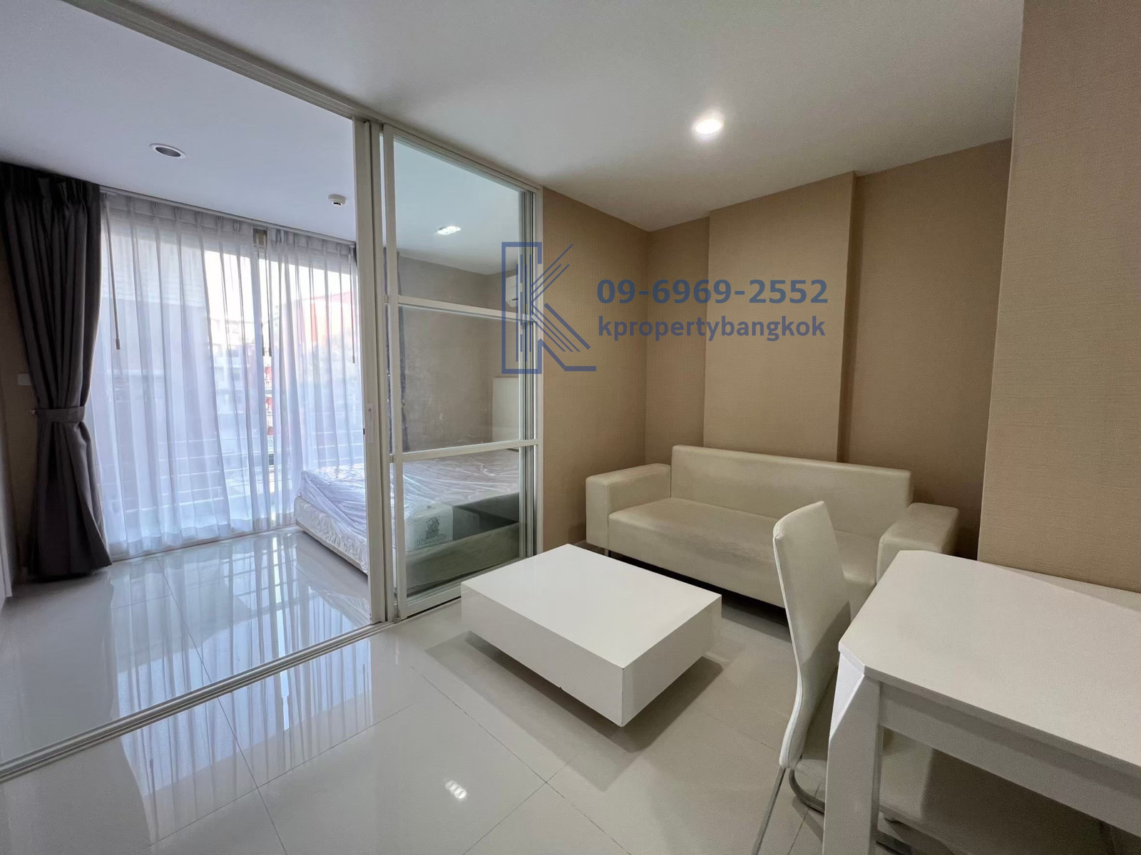 Selling only 1.89 MB Elements Srinakarin, 30 sq m, 4th floor, near Seacon Square and the Yellow Line MRT Selling only 1.89 MB Elements Srinakarin, 30 sq m, 4th floor, near Seacon Square and the Yellow Line MRT