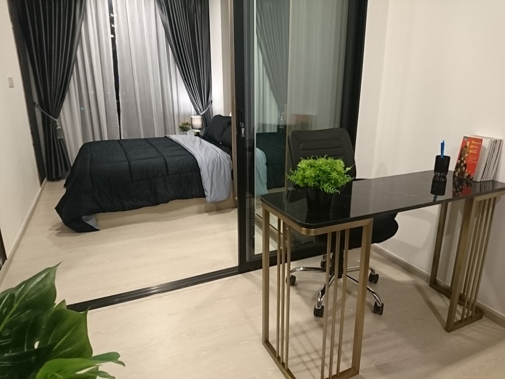 ()ห้องธีมลายหินอ่อนดำ-โรสโกลด์ให้เช่า คอนโดไนท์บริดจ์ พหลโยธิน อินเตอร์เชนจ์ ใกล้ BTS วัดพระศรี สนามบินดอนเมือง มหาลัยเกษตร ศรีปทุม ราชภัฏพระนครและบัณฑิตจุฬาลงกรณ์ – รูปที่ 3