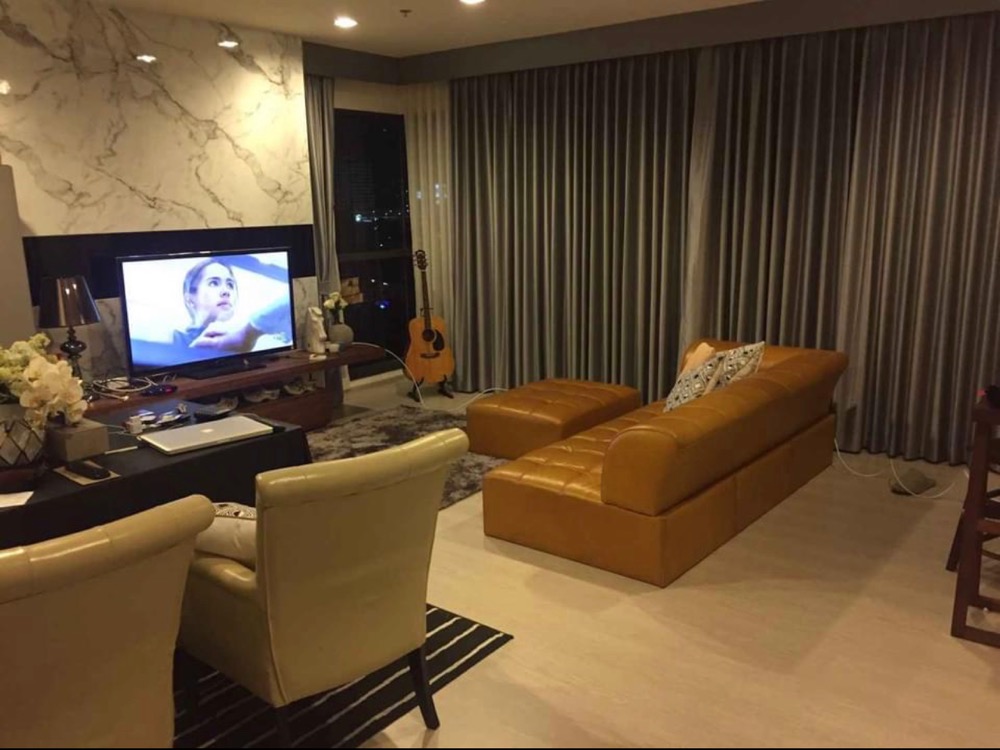 Rare unit For rent Rhythm Sukhumvit 36-38 2 bedrooms big living room good view