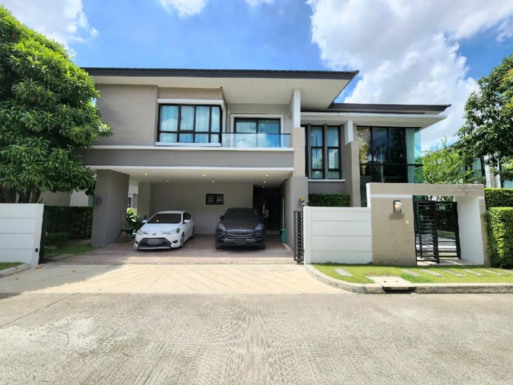 Ready-to-move-in detached house for sale, The City Pinklao project, Borrom Soi 60, large back, lots of usable space convenient location