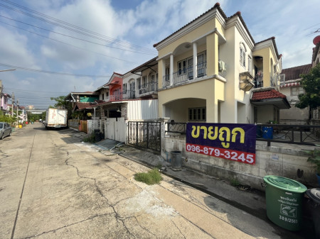 ขายทาวน์เฮ้าส์ 2 ชั้น ใกล้รถไฟฟ้า และ เซ็นทรัล เวสต์เกต หมู่บ้าน บางใหญ่ซิตี้ 36 ตรว – รูปที่ 2