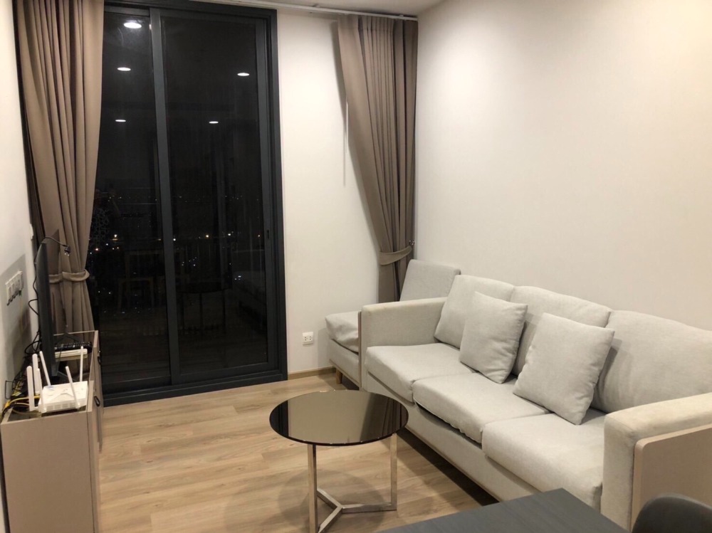 For rent OKA HAUS Sukhumvit 36 size 50 sq m. 37th floor ** BTS Thong Lo ** For rent OKA HAUS Sukhumvit 36 size 50 sq m. 37th floor ** BTS Thong Lo **