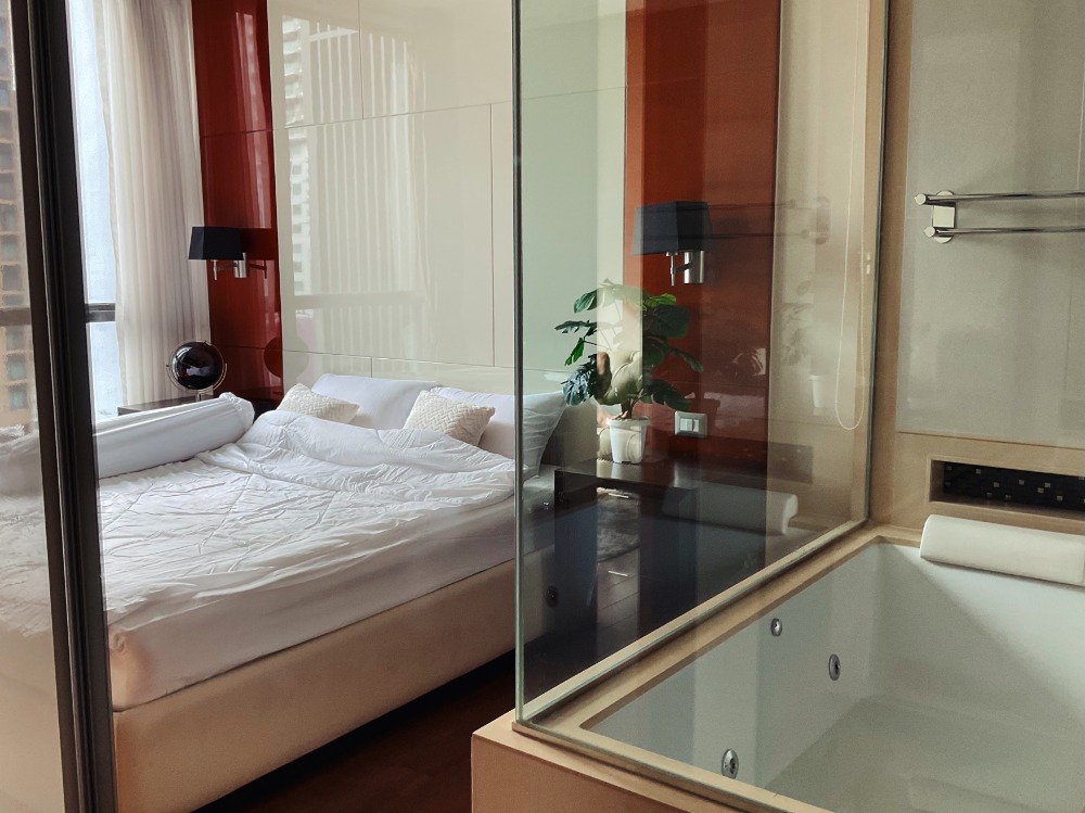 [] The Address 28 for Rent | New Furnitures, Just Renovated !!