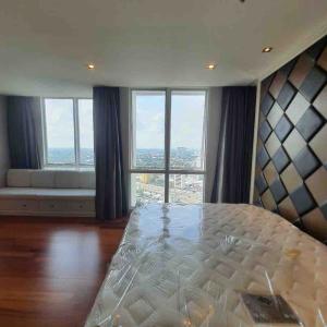 Penthouse for rent The Four Wing Residence 3 bedrooms 4 baths 300sqm!!! Rare unit river view
