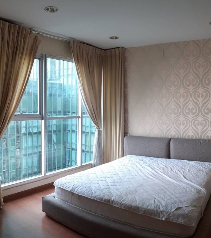 The Address Siam 40 sq.m. Eng 中 日 Please add LINE ID @806qphgn o8415o5483 Sell & rent 18,000 B The Address Siam 40 sq.m. Eng 中 日 Please add LINE ID @806qphgn o8415o5483 Sell & rent 18,000 B