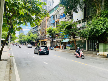 ขาย อาคารพาณิชย์ ติดถนน เอกมัย พื้นที่ใช้สอย 352 ตรม. เนื้อที่ 16 ตร.วา ขายพร้อมผู้เช่า – รูปที่ 2