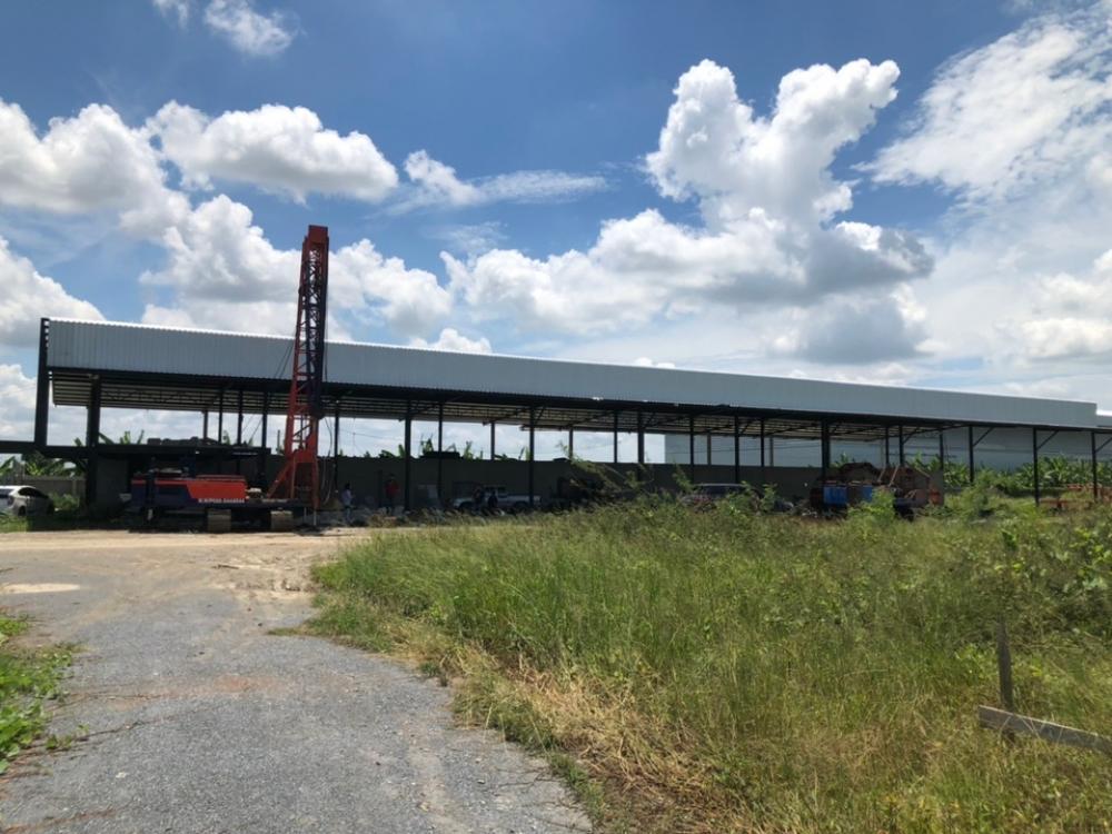 Quick sale, land 19 rai 51 sq.wa., 20 workers' homes, maintenance workshop 10x 50 meters, wall fence, 2 meters high, around the land 19 rai Quick sale, land 19 rai 51 sq.wa., 20 workers' homes, maintenance workshop 10x 50 meters, wall fence, 2 meters high, around the land 19 rai