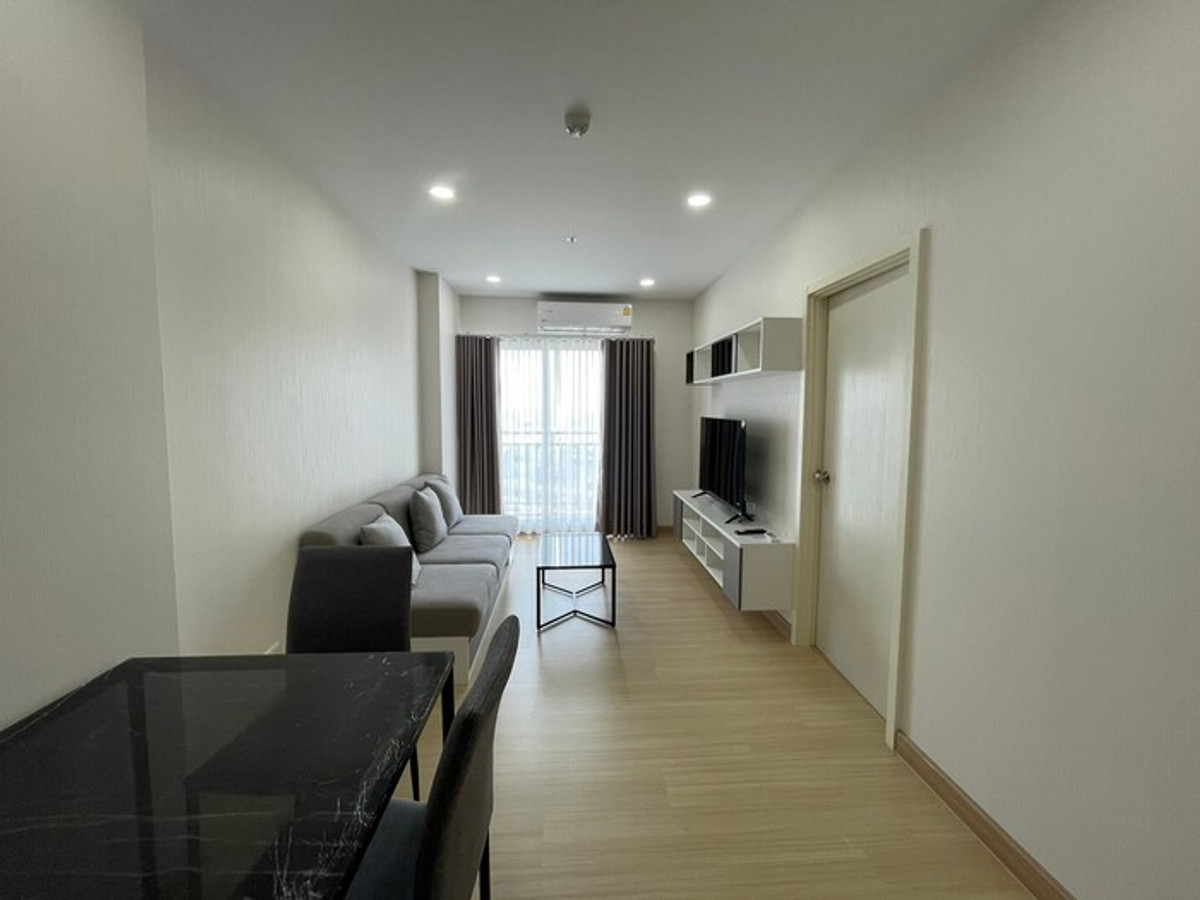 Selling very cheap, only 3,100,000 baht, Supalai Veranda Phasi Charoen Condo, room 44 sq m, 9th floor, large room with furniture + electricity // 087-556-4977 On Selling very cheap, only 3,100,000 baht, Supalai Veranda Phasi Charoen Condo, room 44 sq m, 9th floor, large room with furniture + electricity // 087-556-4977 On