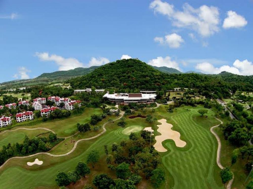 3-Bedroom Golf View Condominium within Laem Chabang Golf Course for Sales / Rent with Life-time Free Golf Membership. 3-Bedroom Golf View Condominium within Laem Chabang Golf Course for Sales / Rent with Life-time Free Golf Membership.