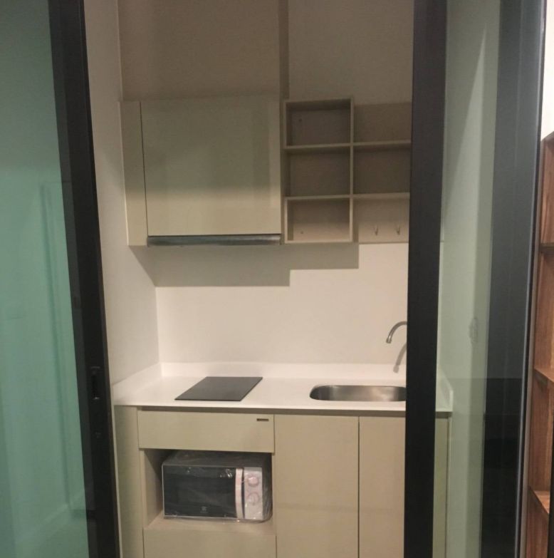 The Niche Pride Thonglor Eng 中 日 Please add LINE ID @806qphgn o8415o5483 Sell 2,799,999 B rent 18,000 B