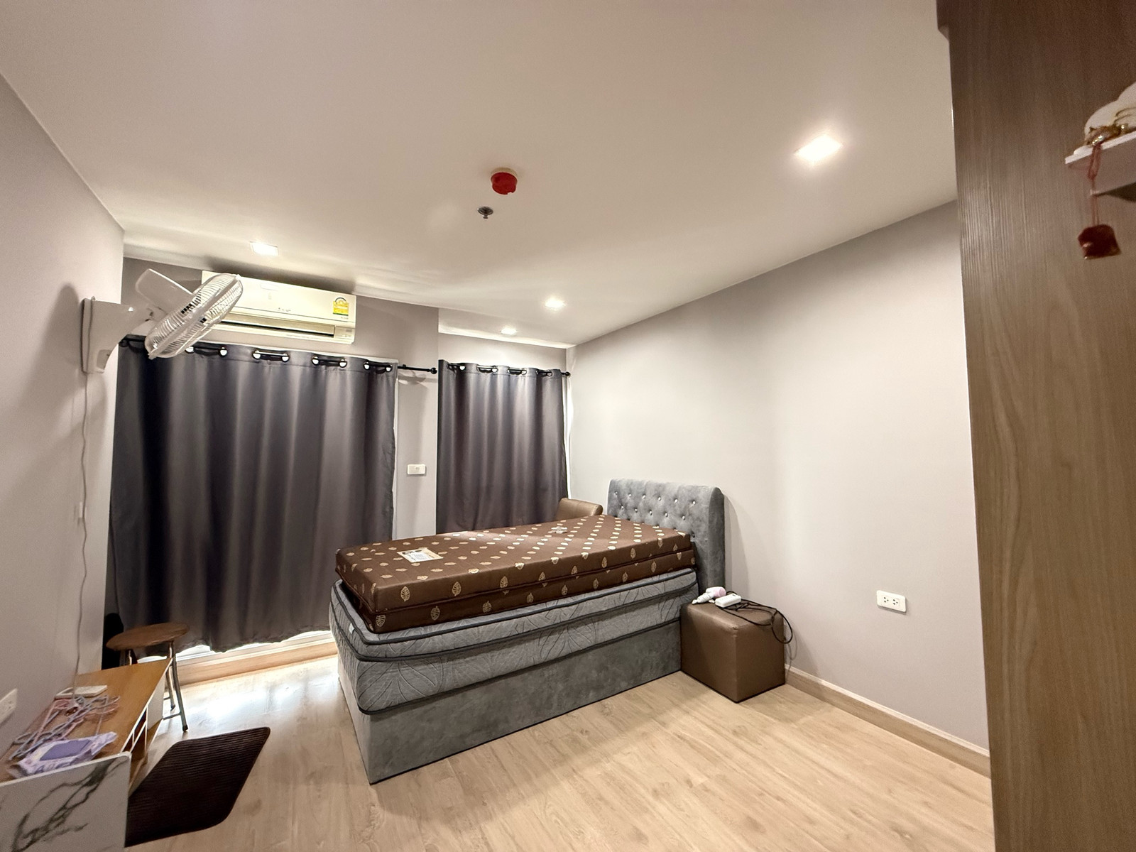 For rent!!️ Casa Condo Bangyai, 23rd floor, size 21 sq.m., furniture with electrical appliances You can move in, city view, no buildings blocking it.