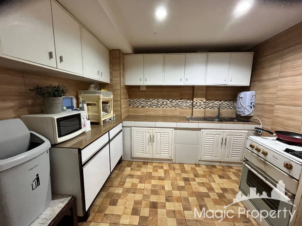 ขาย ทาวน์เฮ้าส์ 5 ห้องนอน ใน ซอยสุขุมวิท 39 เขตวัฒนา กรุงเทพมหานคร – รูปที่ 2